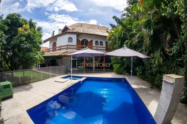 Casa disponível para venda no bairro Alphaville - Santana de Parnaíba/SP