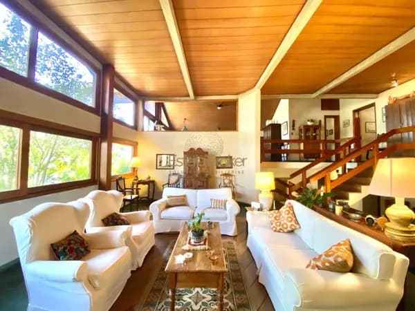 Casa disponível para venda no bairro Jardim das Colinas - São José dos Campos/SP