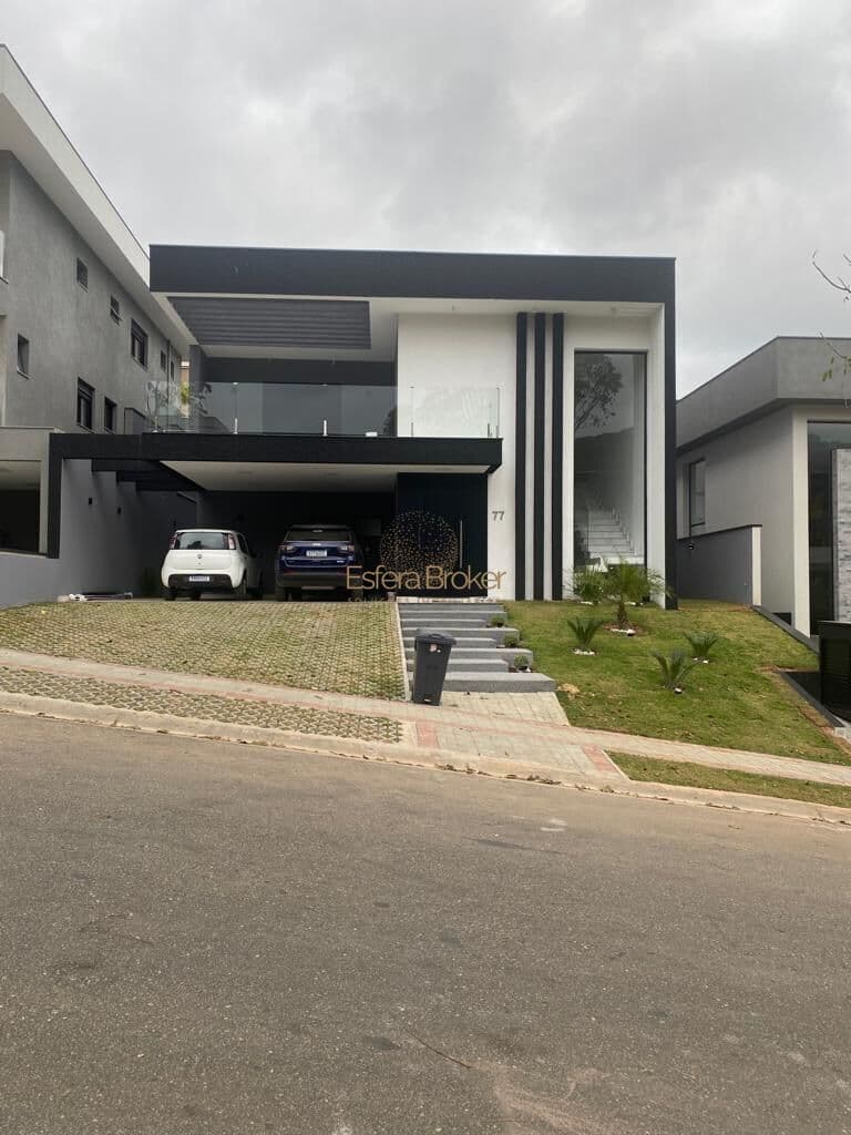 CASA MOBILIADA disponível para venda no bairro Tamboré - Santana de Parnaíba/SP