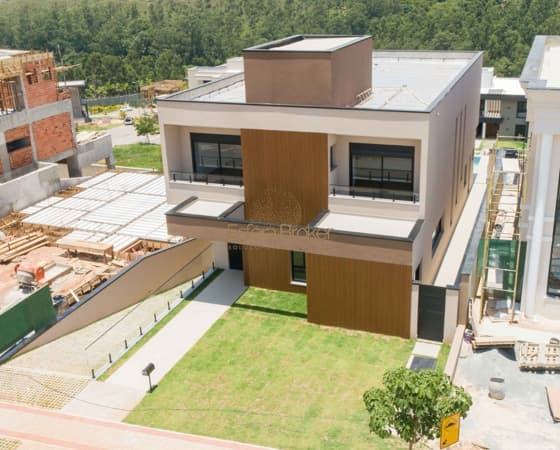 Casa disponível para venda no bairro Tamboré - Santana de Parnaíba/SP