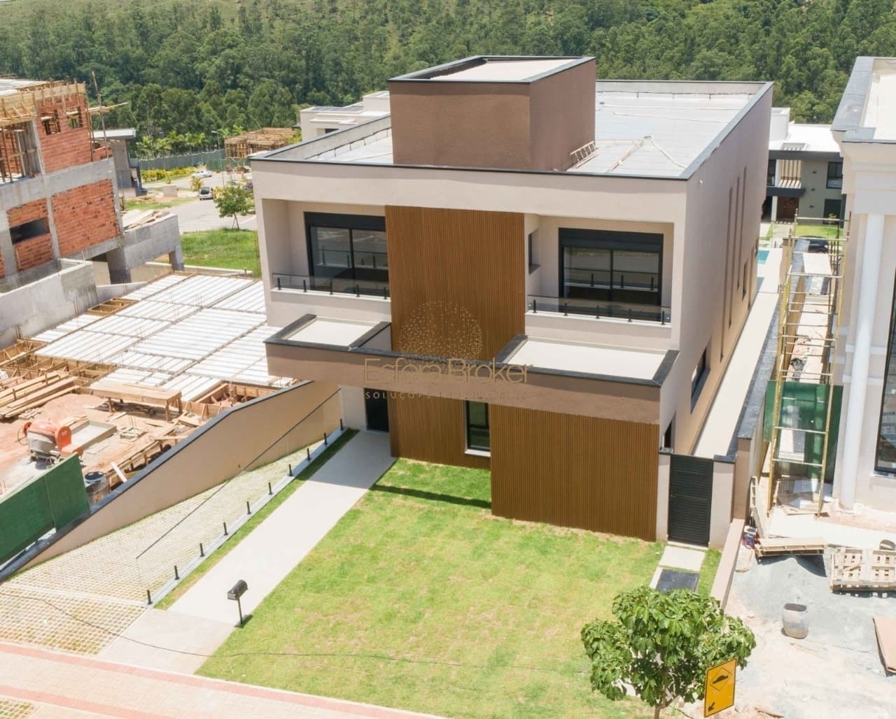Casa disponível para venda no bairro Tamboré - Santana de Parnaíba/SP