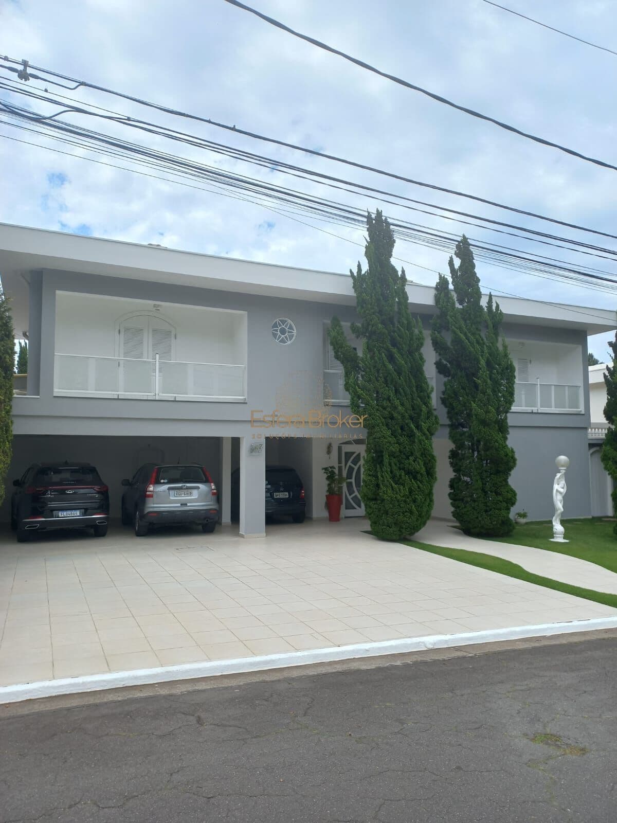 Casa de Condomínio em Santana de Parnaíba - Alphaville