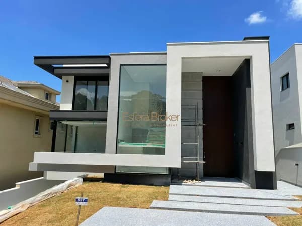 Casa nova a venda com vista espetacular, localizada em Tamboré, Santana de Parnaíba, SP