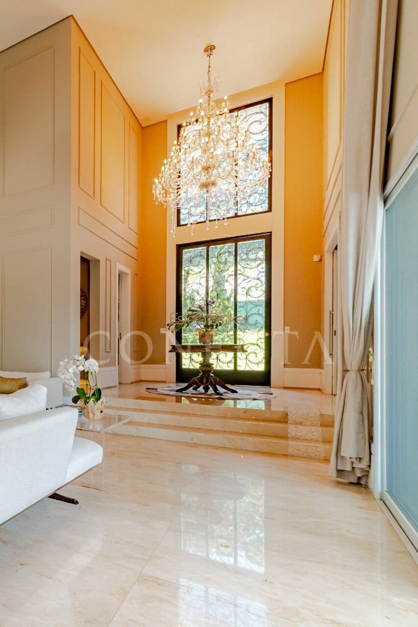 Casa Alto Padrão disponível para LOCAÇÃO com arquitetura e decoração luxuosa, Alphaville, Santana de Parnaíba, SP