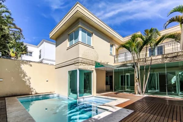 Casa disponível para venda no bairro Tamboré - Santana de Parnaíba/SP