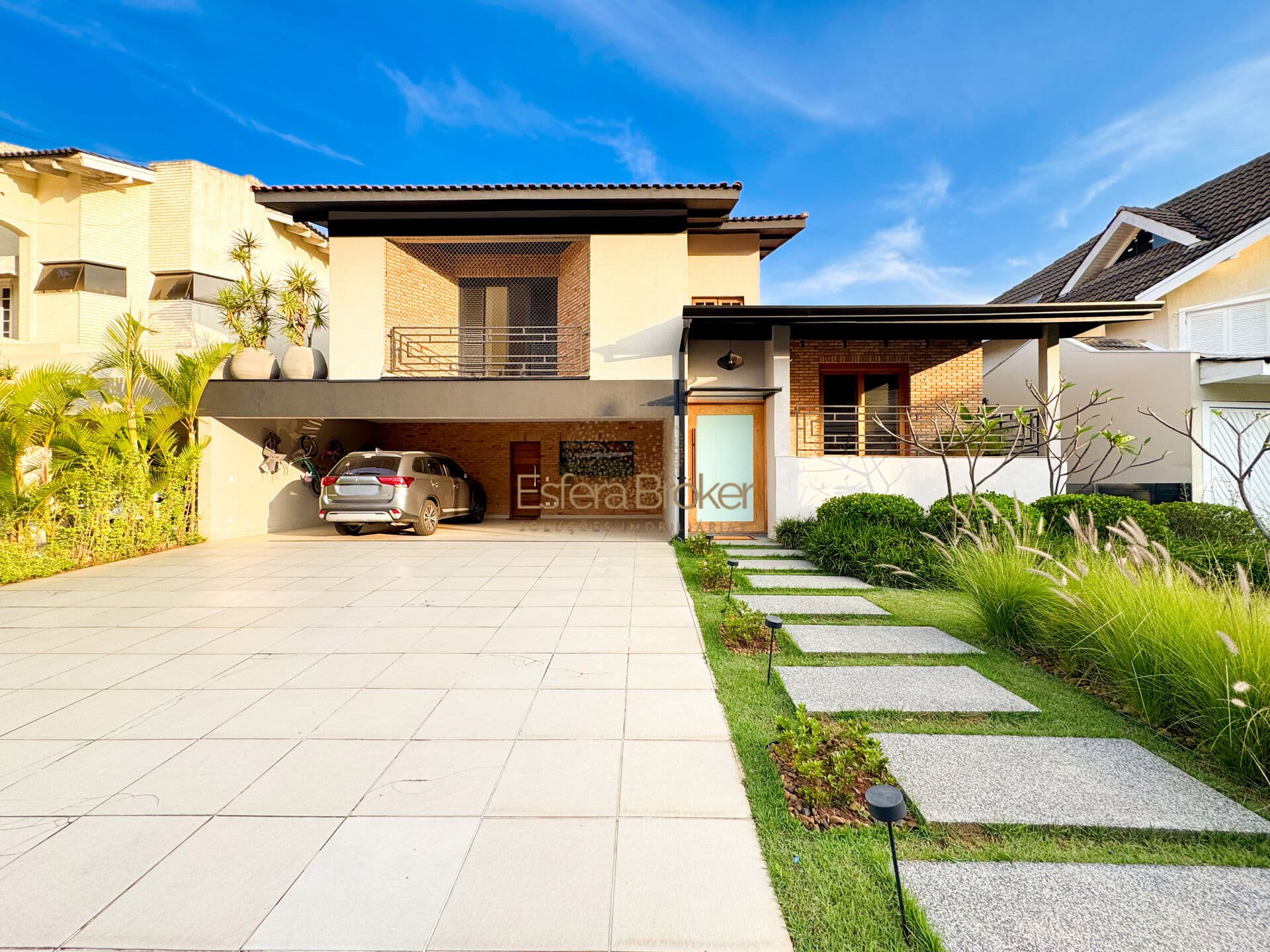 Casa disponível para venda no bairro Alphaville - Santana de Parnaíba/SP