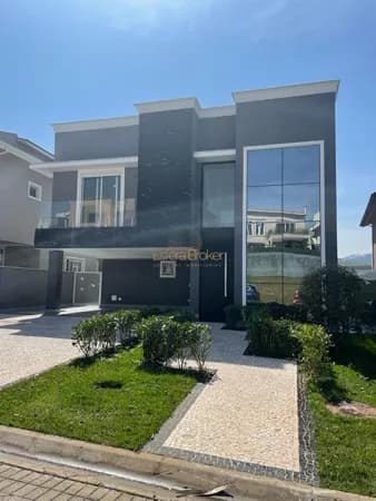 Casa disponível para venda no bairro Tamboré - Santana de Parnaíba/SP