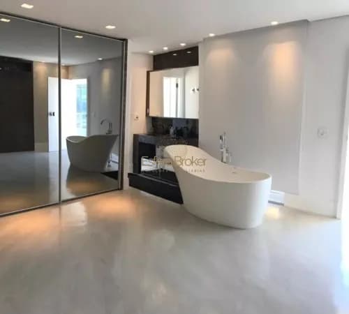Apartamento Cobertura Duplex disponível para venda no bairro Alphaville - Barueri/SP