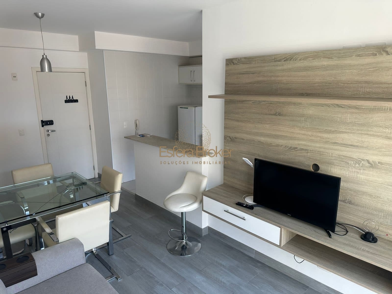 APARTAMENTO MOBILIADO disponível para locação no bairro Alphaville Centro Industrial e Empresarial/Alphaville. - Barueri/SP