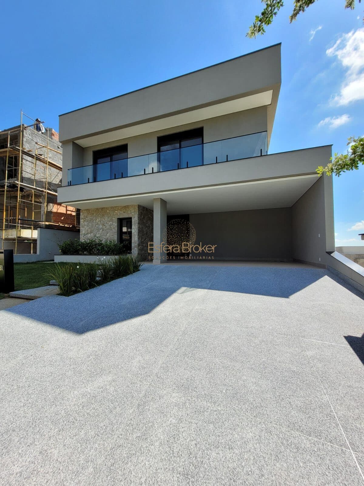 CASA MOBILIADA disponível para venda no bairro Alphaville - Santana de Parnaíba/SP