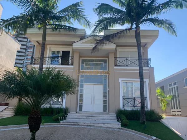 Casa disponível para venda no bairro Alphaville - Barueri/SP