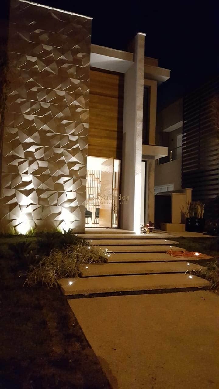 Casa alto padrão em Alphaville