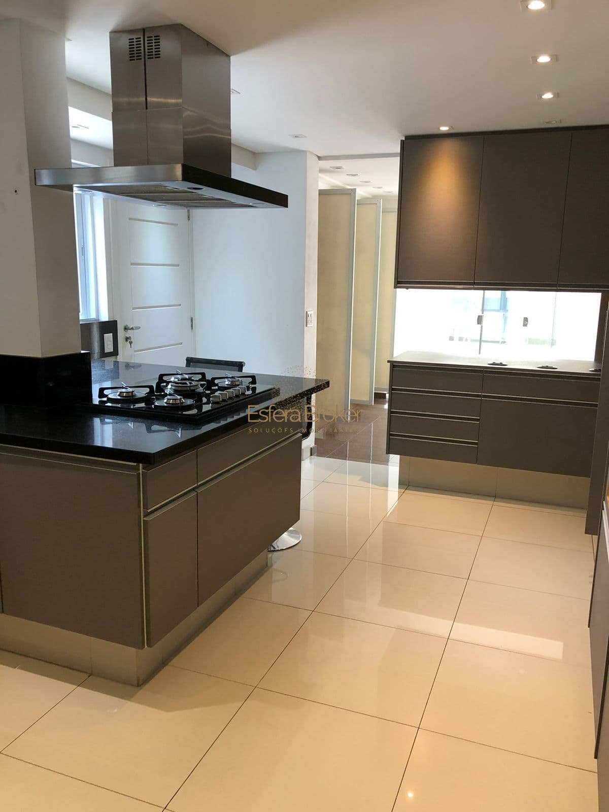 Casa disponível para venda no bairro Alphaville - Santana de Parnaíba/SP