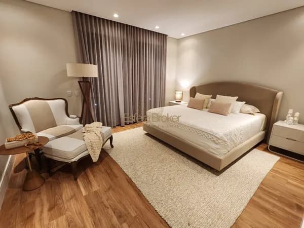 CASA MOBILIADA disponível para venda no bairro Alphaville - Santana de Parnaíba/SP