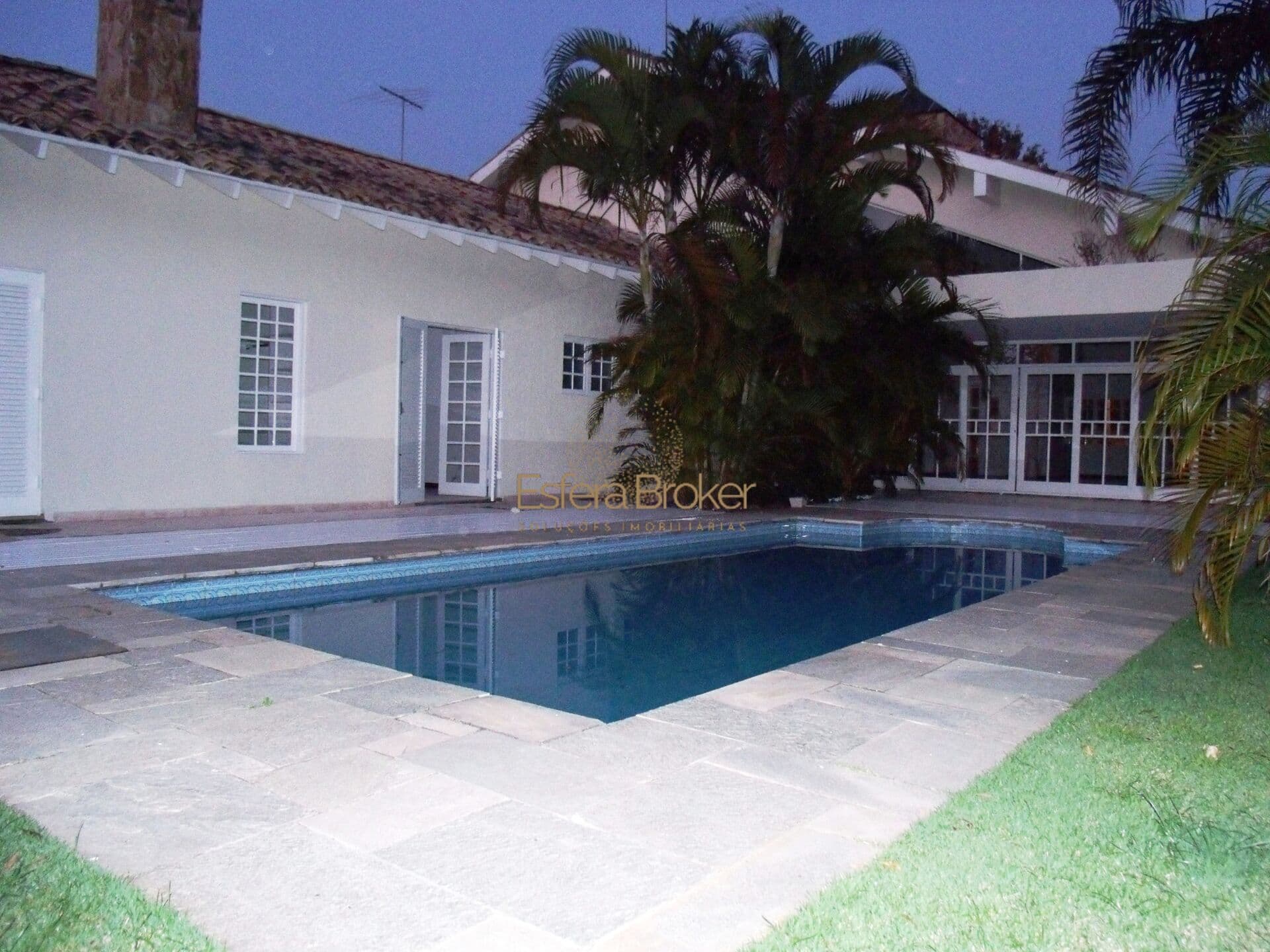 Casa disponível para locação no bairro Alphaville Industrial - Barueri/SP