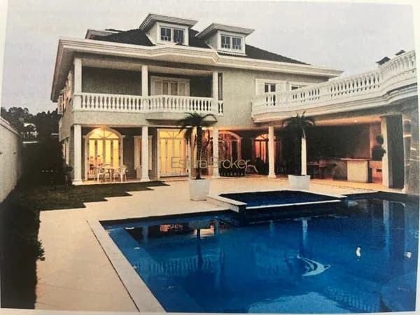 CASA MOBILIADA disponível para locação no bairro Tamboré - Santana de Parnaíba/SP