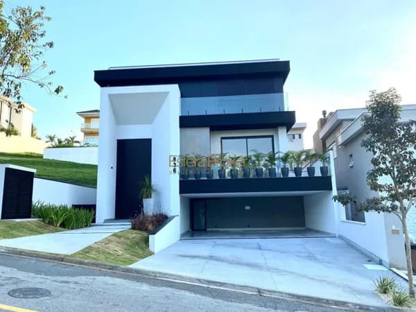 Casa disponível para venda no bairro Alphaville - Santana de Parnaíba/SP