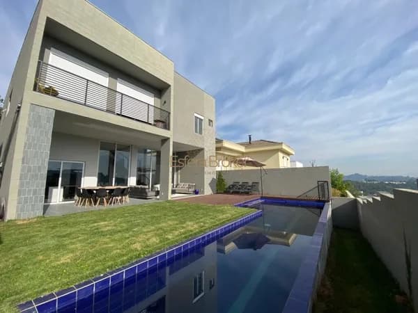 Casa disponível à venda no bairro Alphaville - Santana de Parnaíba/SP