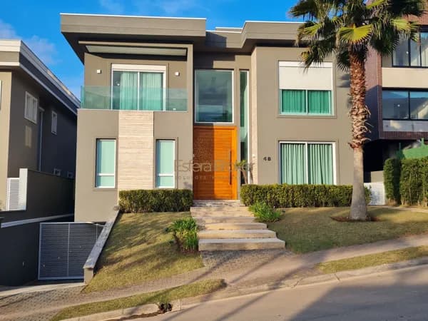 Casa disponível para venda no bairro Tamboré - Santana de Parnaíba/SP