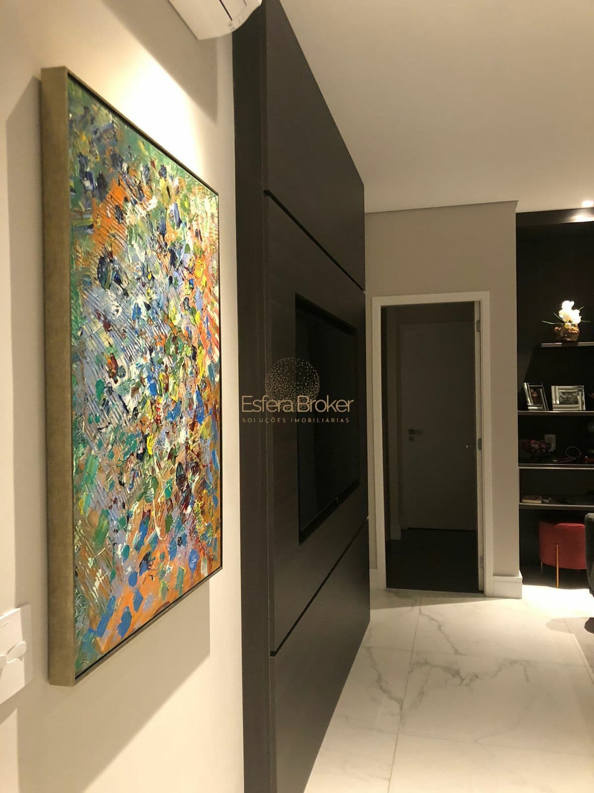 Apartamento mobiliado em Tamboré com 2 suítes disponível para Locação e Venda, Santana de Parnaíba, SP