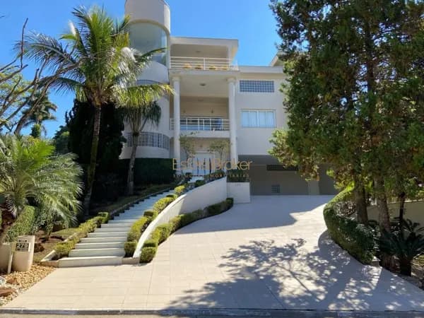 Casa disponível para venda no bairro Alphaville - Santana de Parnaíba/SP