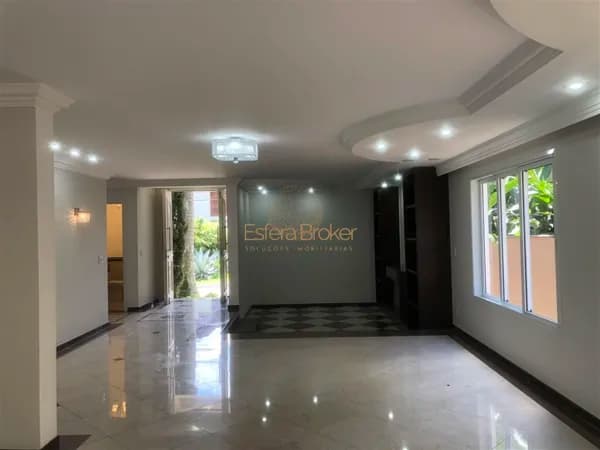 Casa disponível para locação no bairro Alphaville - Barueri/SP