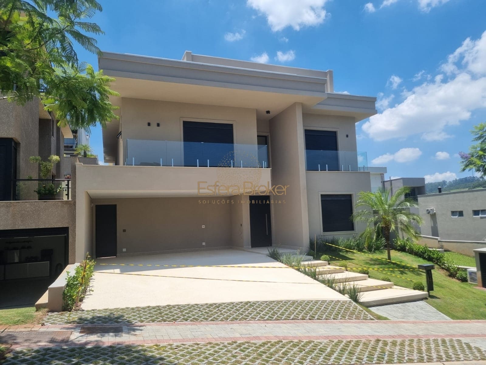 Casa disponível para venda no bairro Tamboré - Santana de Parnaíba/SP