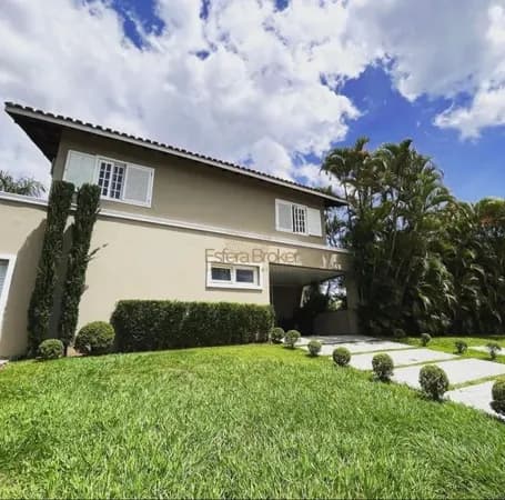 Casa disponível para venda no bairro Residencial Quatro (Alphaville) - Santana de Parnaíba/SP