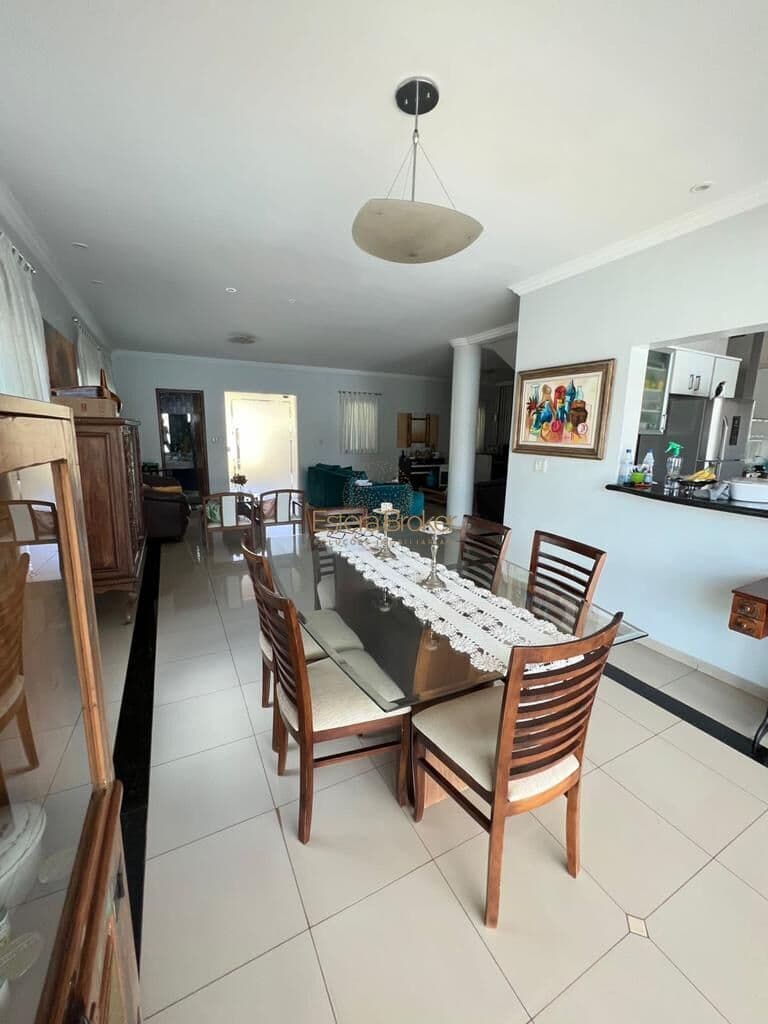CASA MOBILIADA disponível para venda no bairro Loteamento Portal do Sol I - Goiânia/GO
