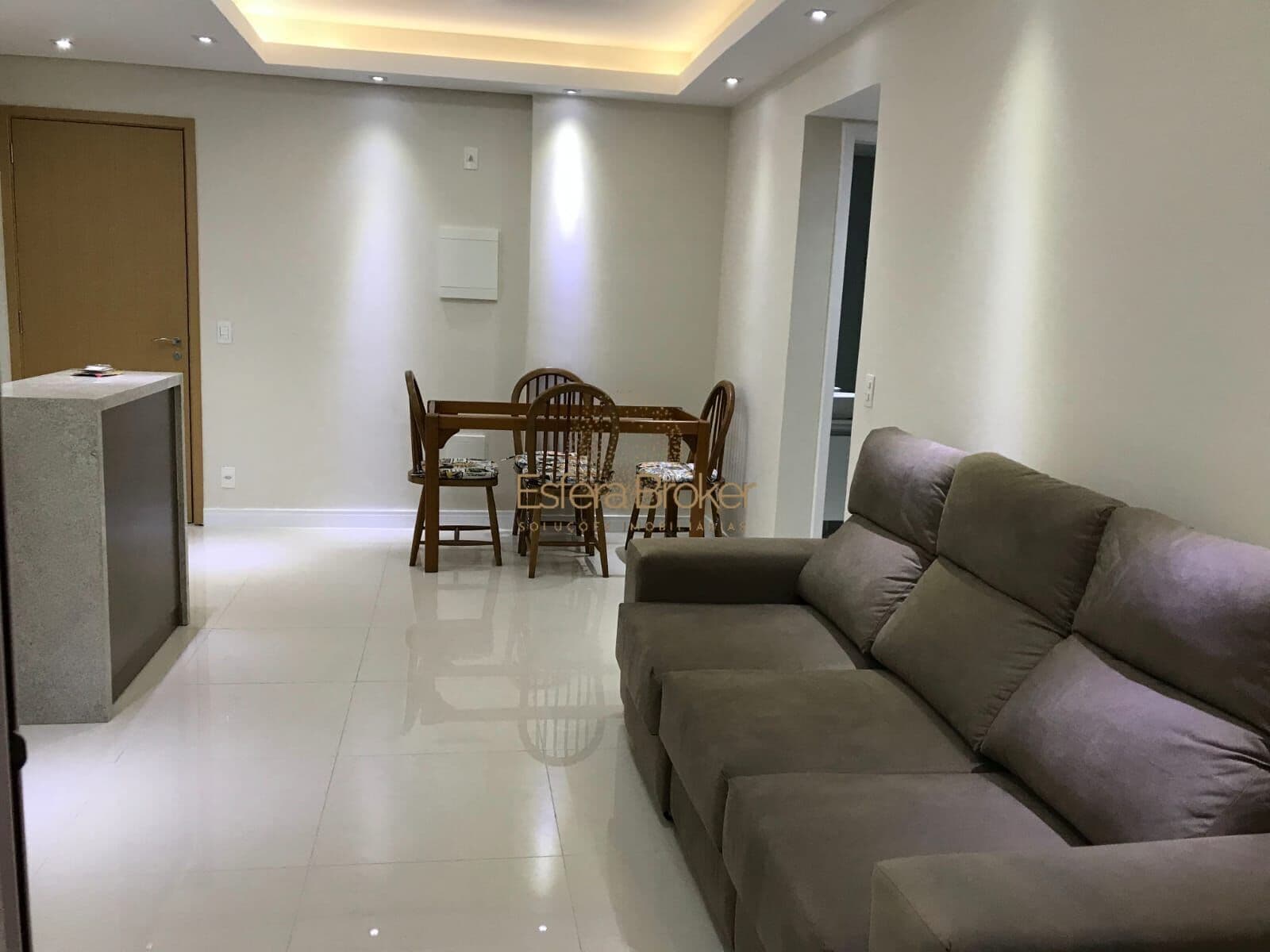 APARTAMENTO MOBILIADO disponível para venda no bairro Empresarial 18 do Forte - Barueri/SP