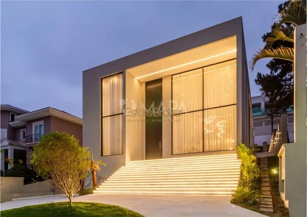 Casa disponível para venda no bairro Tamboré - Santana de Parnaíba/SP