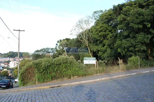 Ótimo terreno de esquina