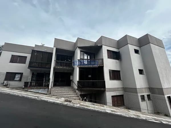 3 Dormitórios Central
