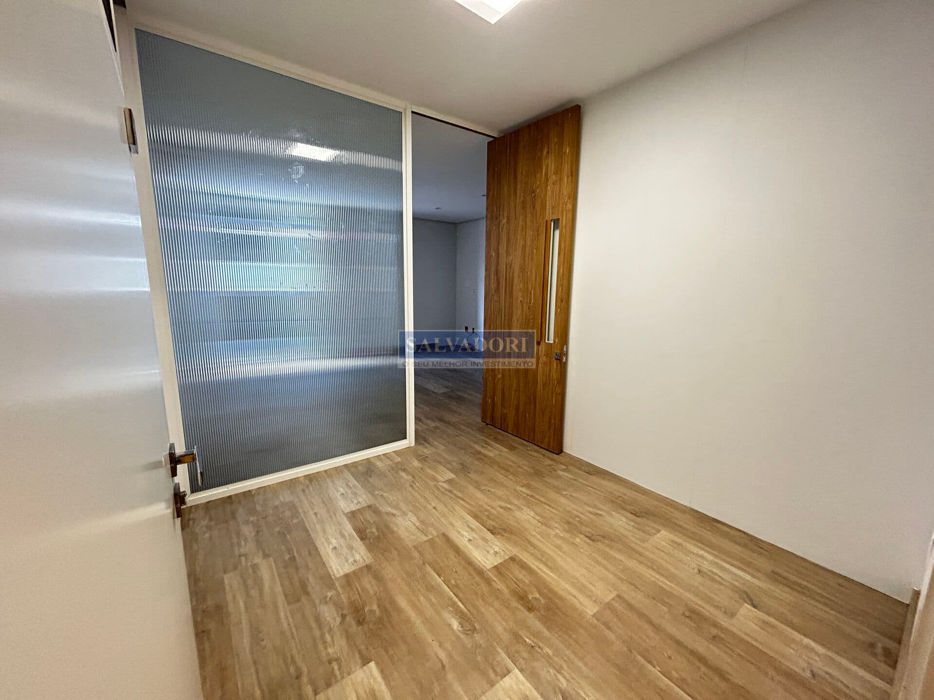 Sala Comercial no Petrus