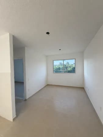 Apartamento com 2 quartos em Monjolos, São Gonçalo/RJ