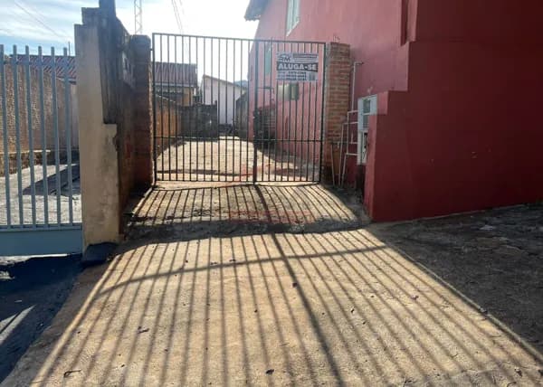 Casa em Santa Cruz do Rio Pardo - Centro