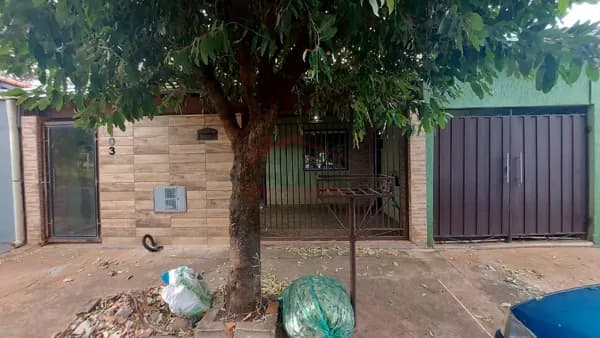 Casa em Santa Cruz do Rio Pardo - Vila Madre Carmen