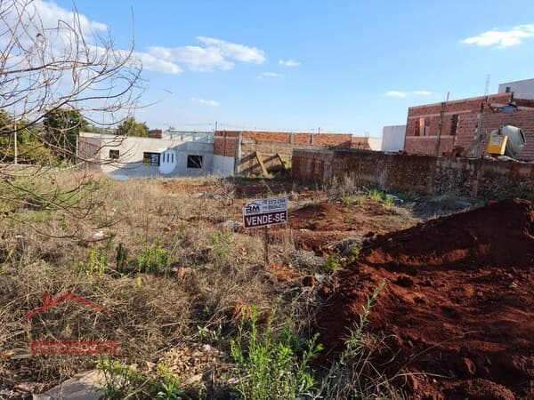 Terreno à venda em Santa Cruz do Rio Pardo/SP