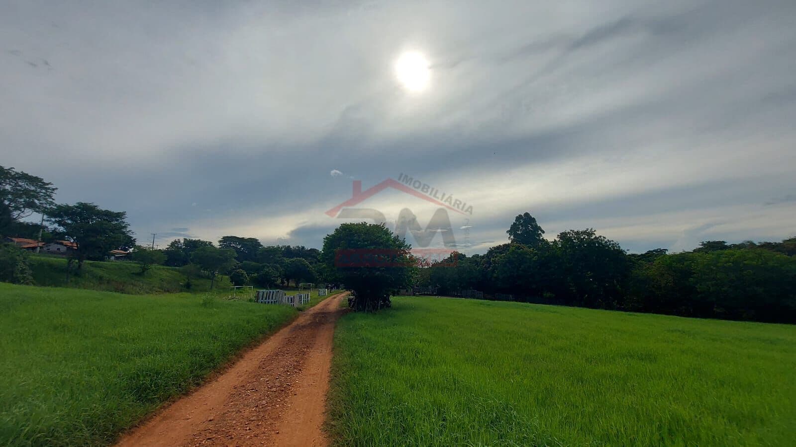 Fazenda/Sítios/Chácaras em Santa Cruz do Rio Pardo - Parque Das Nações