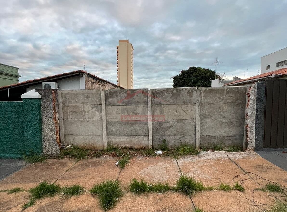 Lote/Terreno em Santa Cruz do Rio Pardo - Centro