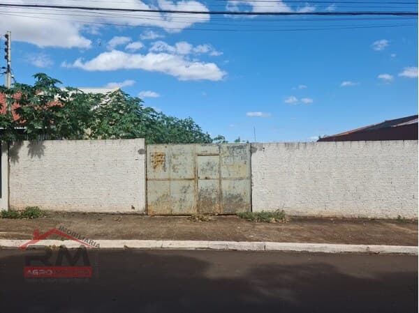 Terreno à venda em Santa Cruz do Rio Pardo/SP