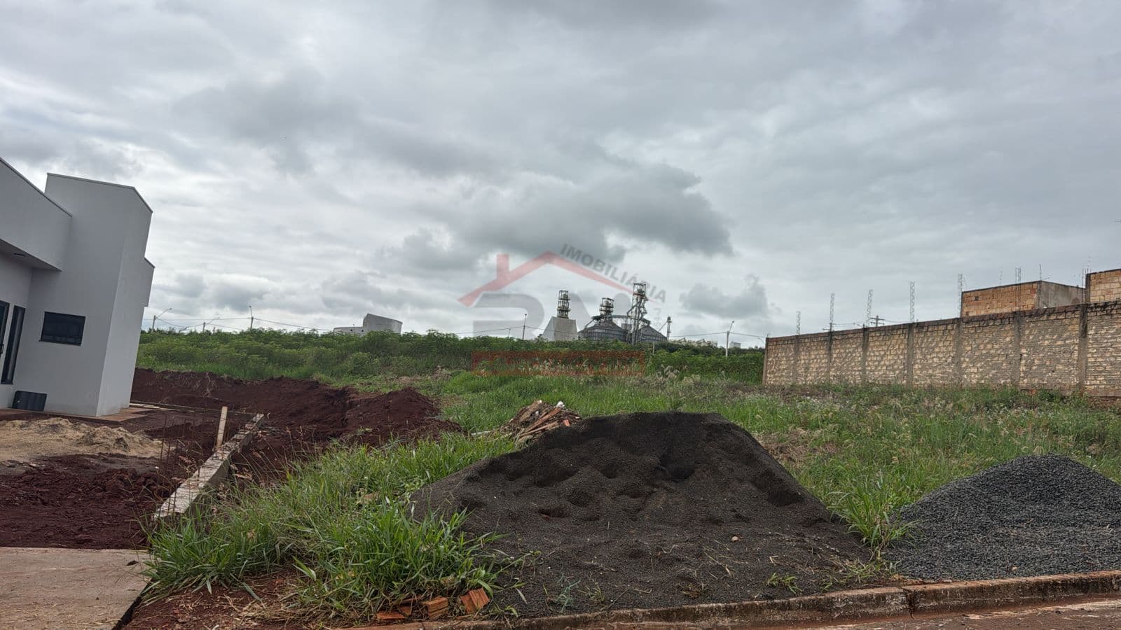 Lote/Terreno em Santa Cruz do Rio Pardo - Jardim América