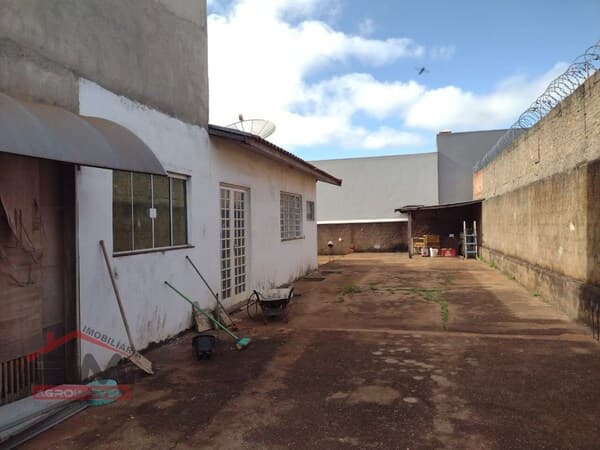 Sobrado à venda em Santa Cruz do Rio Pardo/SP