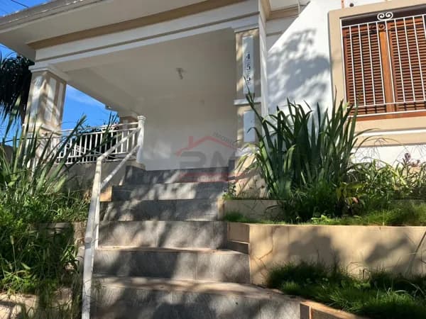 Casa em Santa Cruz do Rio Pardo - Centro