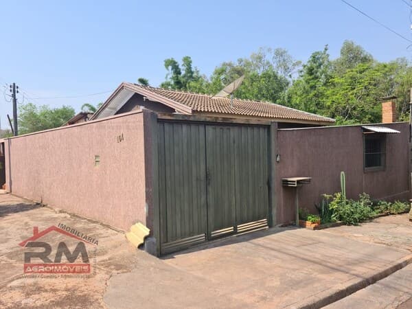 Casa à venda em Santa Cruz do Rio Pardo/SP