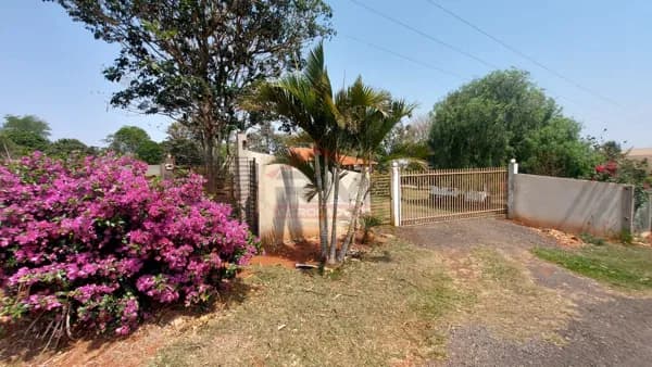 Fazenda/Sítios/Chácaras em Santa Cruz do Rio Pardo - Bairro Rural Mandassaia