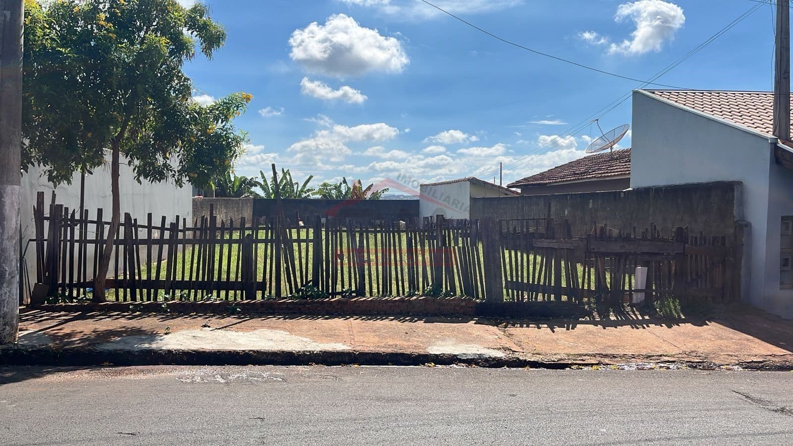 Lote/Terreno em Santa Cruz do Rio Pardo - Vila Mathias