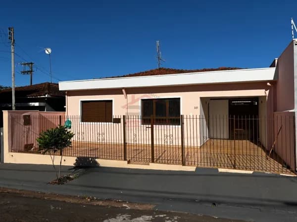 Casa em Santa Cruz do Rio Pardo - Vila Joaquim Paulino