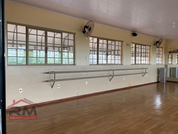 Sala para alugar em Santa Cruz do Rio Pardo/SP