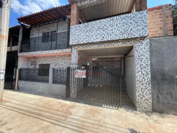 Sobrado em Santa Cruz do Rio Pardo - Parque Residencial Itaipu